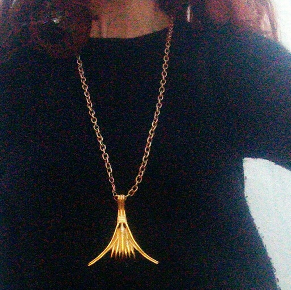 Metropolitan Museum of Art Gold Egyptian Pendant - Picture 5 of 7